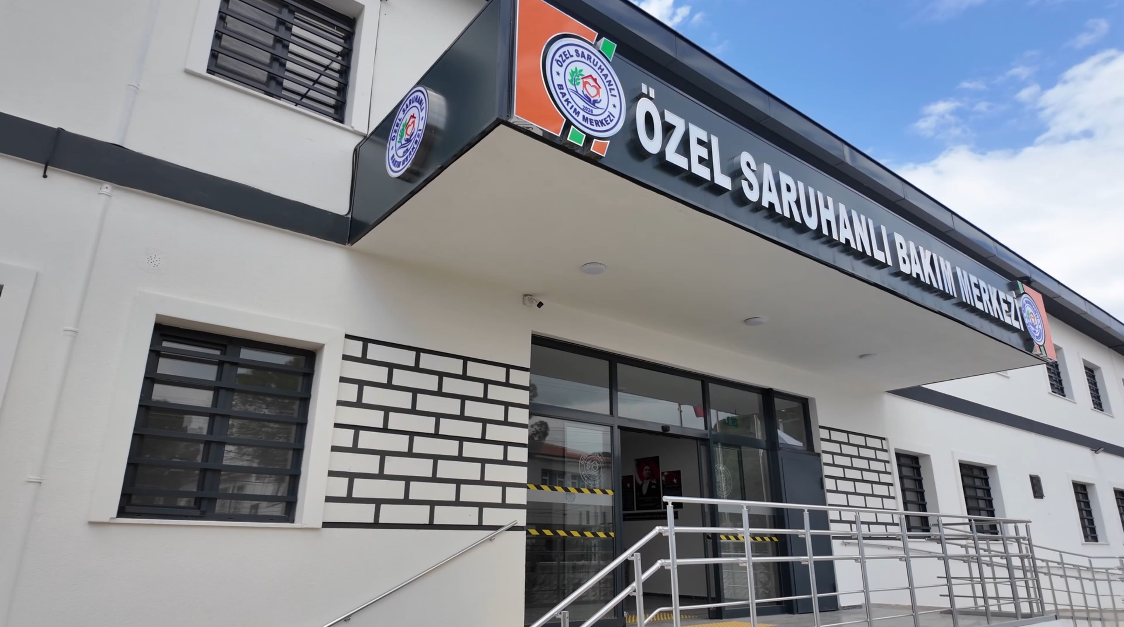 Modern Tesis Dış Mimarisi